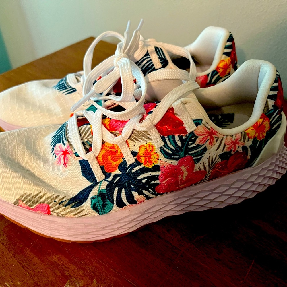 NOBULL runner+ women’s floral sneakers